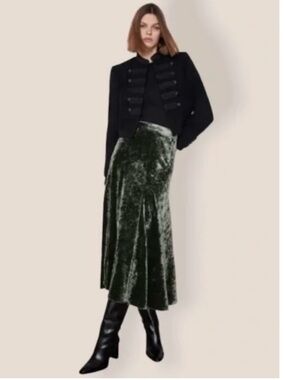 Zara Dark Green Velvet Midi Skirt A-Line Flowy Chic Sz M Whimsigoth